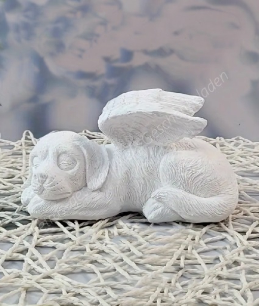 Hund mit Engelsflügeln